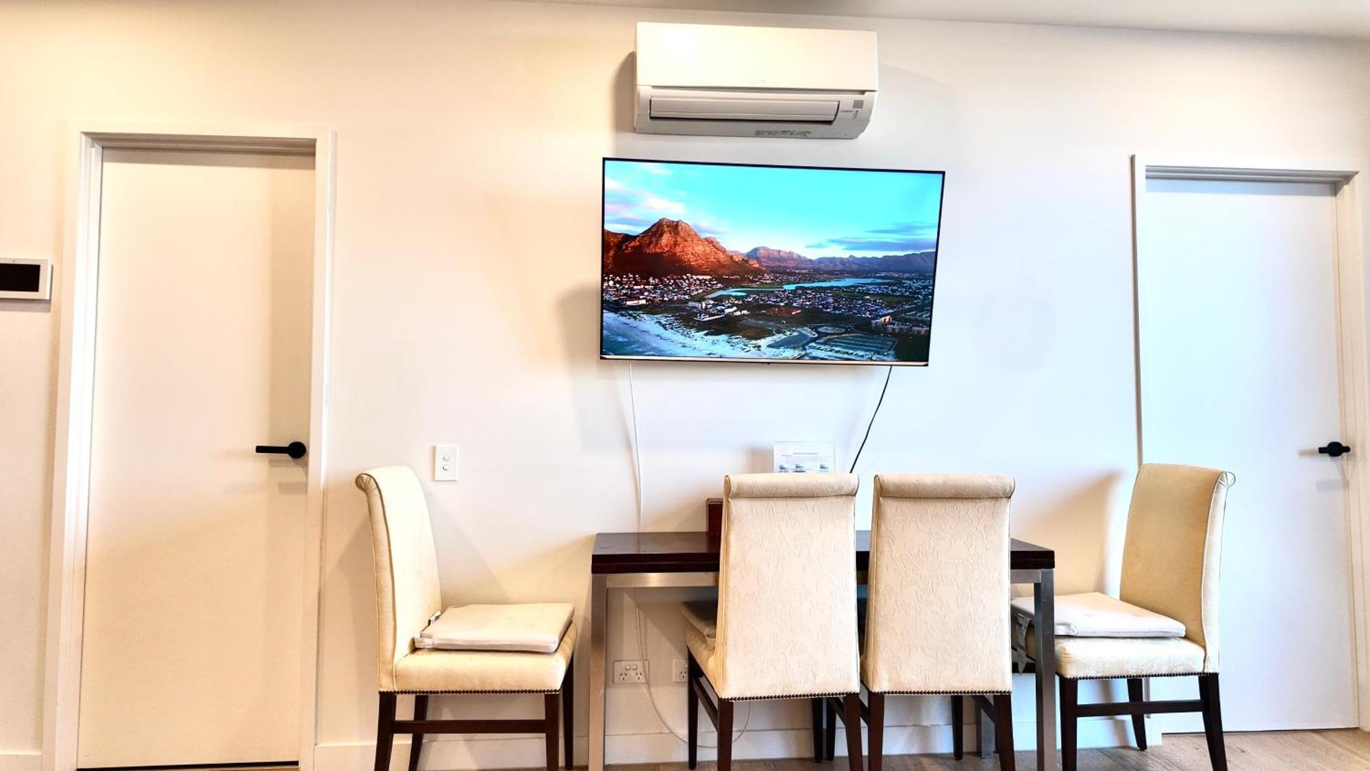 M-City Apartment - Executive Twin King Ensuites - Fully Equipped - Free Parking, Fast Wifi, Smart Tv, Netflix, Complementary Drinks & Amenities - M-City Shopping Centre Clayton 3168 Dış mekan fotoğraf